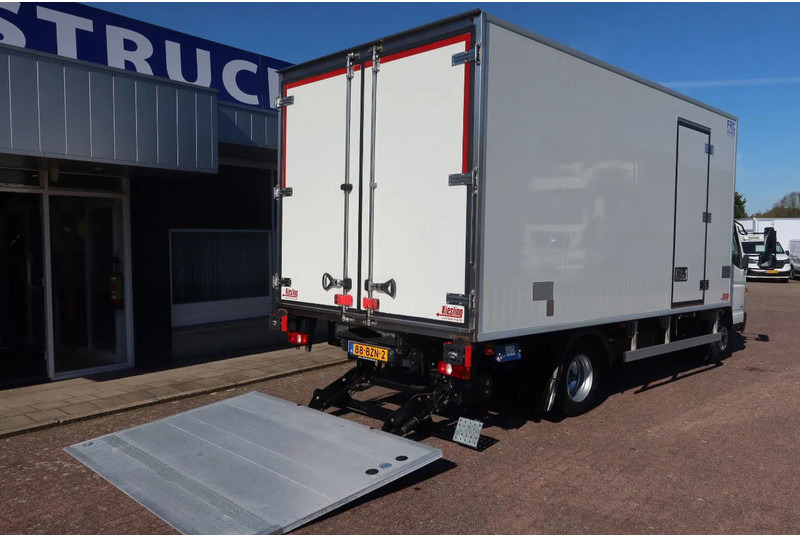 FUSO Canter Thermoking T 600R Koel/Vries + Laadklep - Рефрижератор вантажівка: фото 4 FUSO Canter Thermoking T 600R Koel/Vries + Laadklep - Рефрижератор вантажівка: фото 4
