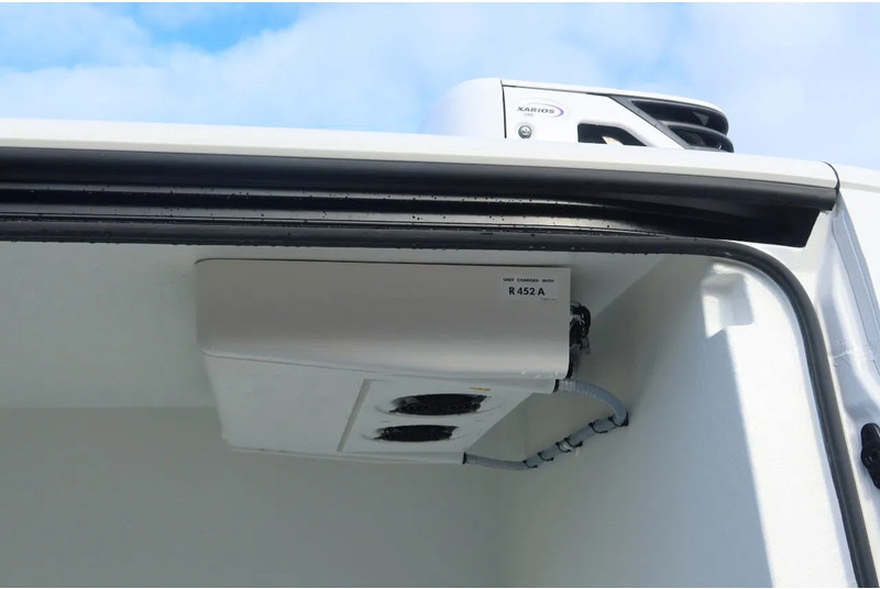 MAN TGE 50.160 Koel/Vries/Verwarmen + nachtaansluiting Carrier Xarios 350 L4/H2 automaat. Dubbel lucht. - Фургон-рефрижератор: фото 4 MAN TGE 50.160 Koel/Vries/Verwarmen + nachtaansluiting Carrier Xarios 350 L4/H2 automaat. Dubbel lucht. - Фургон-рефрижератор: фото 4