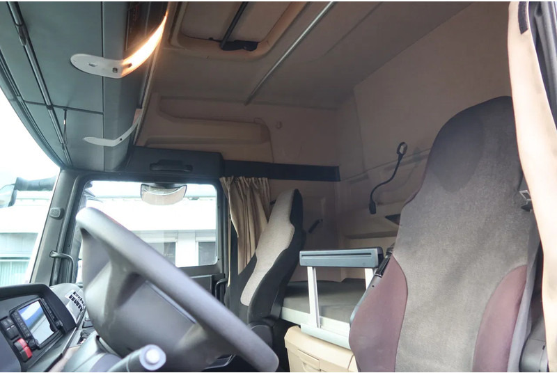 MAN TGX 18 .340 4x2 Full air Chassis, twist locks - Вантажівка шасі: фото 5 MAN TGX 18 .340 4x2 Full air Chassis, twist locks - Вантажівка шасі: фото 5