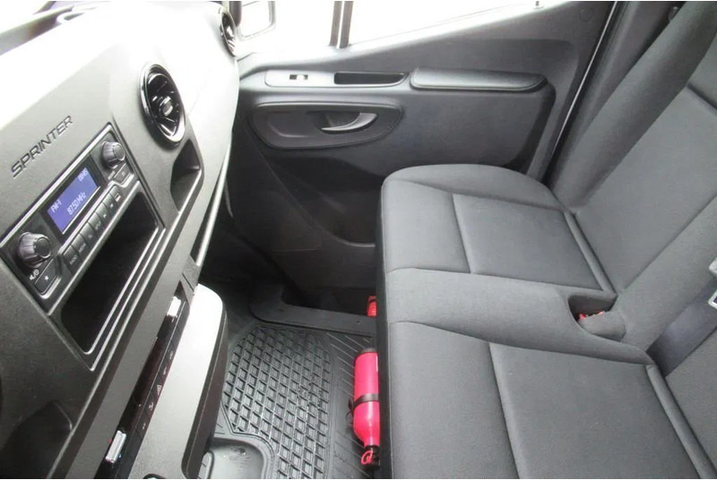 Mercedes-Benz Sprinter 314 CDI Koel/Vries/ verwarmen 220 volt nachtaansluiting - Фургон-рефрижератор: фото 5 Mercedes-Benz Sprinter 314 CDI Koel/Vries/ verwarmen 220 volt nachtaansluiting - Фургон-рефрижератор: фото 5