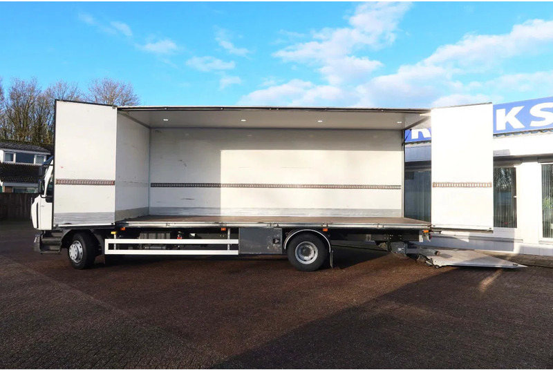 Renault D250 Bakwagen + Laadklep Deuren - Вантажівка з закритим кузовом: фото 2 Renault D250 Bakwagen + Laadklep Deuren - Вантажівка з закритим кузовом: фото 2