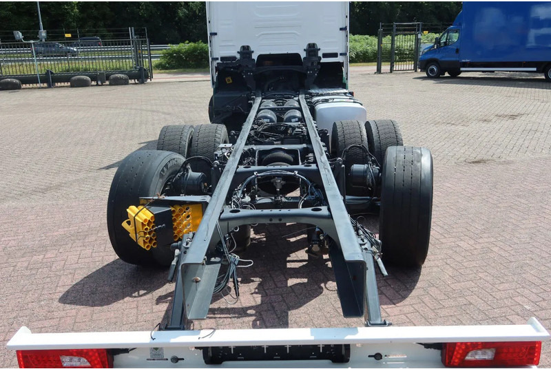Scania R500 NGS R 500 6x2 Chassis, Stuur liftr as 6x2 - Вантажівка шасі: фото 4 Scania R500 NGS R 500 6x2 Chassis, Stuur liftr as 6x2 - Вантажівка шасі: фото 4
