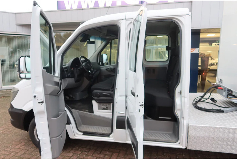 Тягач Mercedes-Benz 519 CDI V6 Motor 519 CDI V6 Motor + B.E Trailer: фото 8