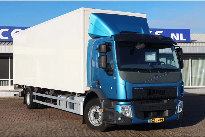 Volvo FE 250 Bakwagen + Dhollandia klep 2500 KG. 49.000 KM!! - Вантажівка з закритим кузовом: фото 2 Volvo FE 250 Bakwagen + Dhollandia klep 2500 KG. 49.000 KM!! - Вантажівка з закритим кузовом: фото 2