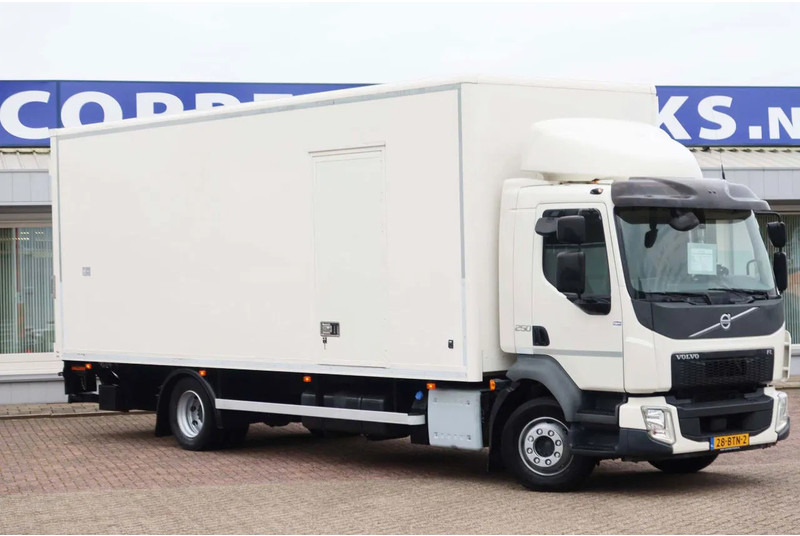 Volvo FL 250 Bak + Klep E6 - Вантажівка з закритим кузовом: фото 2 Volvo FL 250 Bak + Klep E6 - Вантажівка з закритим кузовом: фото 2