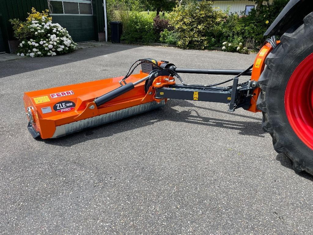 Ferri ZLE 1800 PRO verstek klepelmaaier (bj 2022) - Бокова косарка-подрібнювач: фото 1 Ferri ZLE 1800 PRO verstek klepelmaaier (bj 2022) - Бокова косарка-подрібнювач: фото 1