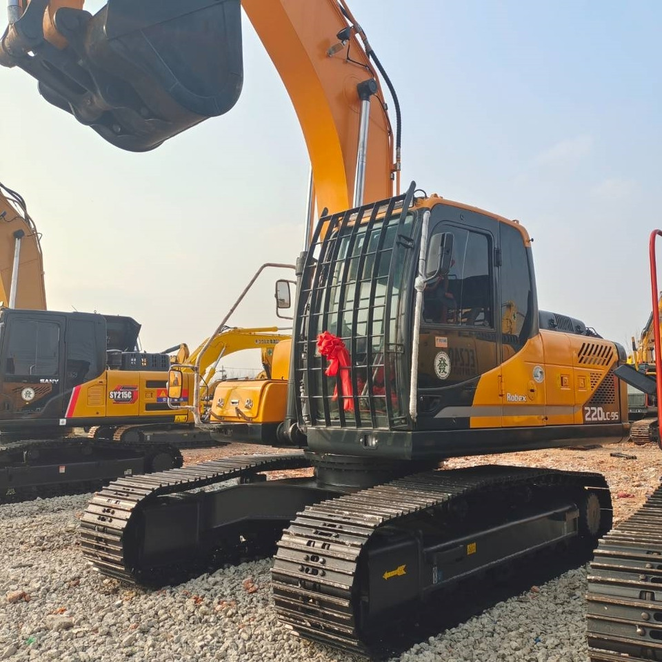 Hyundai R220LC-9S - Гусеничний екскаватор: фото 2 Hyundai R220LC-9S - Гусеничний екскаватор: фото 2