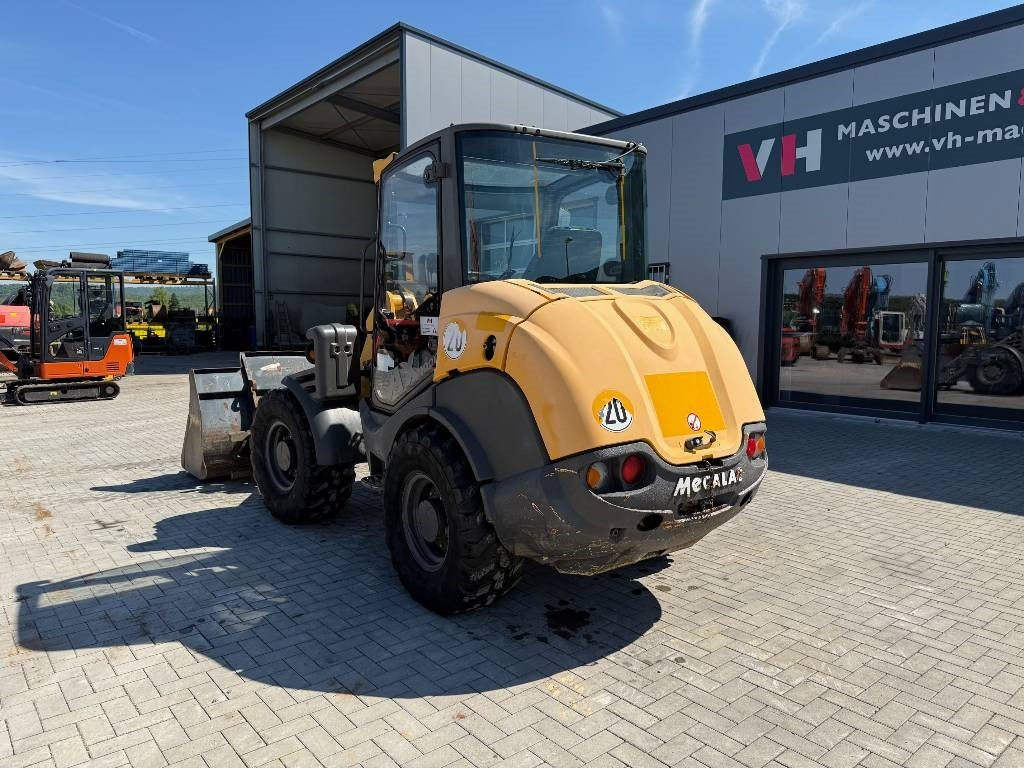 Mecalac AX 1000 - Колісний навантажувач: фото 3 Mecalac AX 1000 - Колісний навантажувач: фото 3