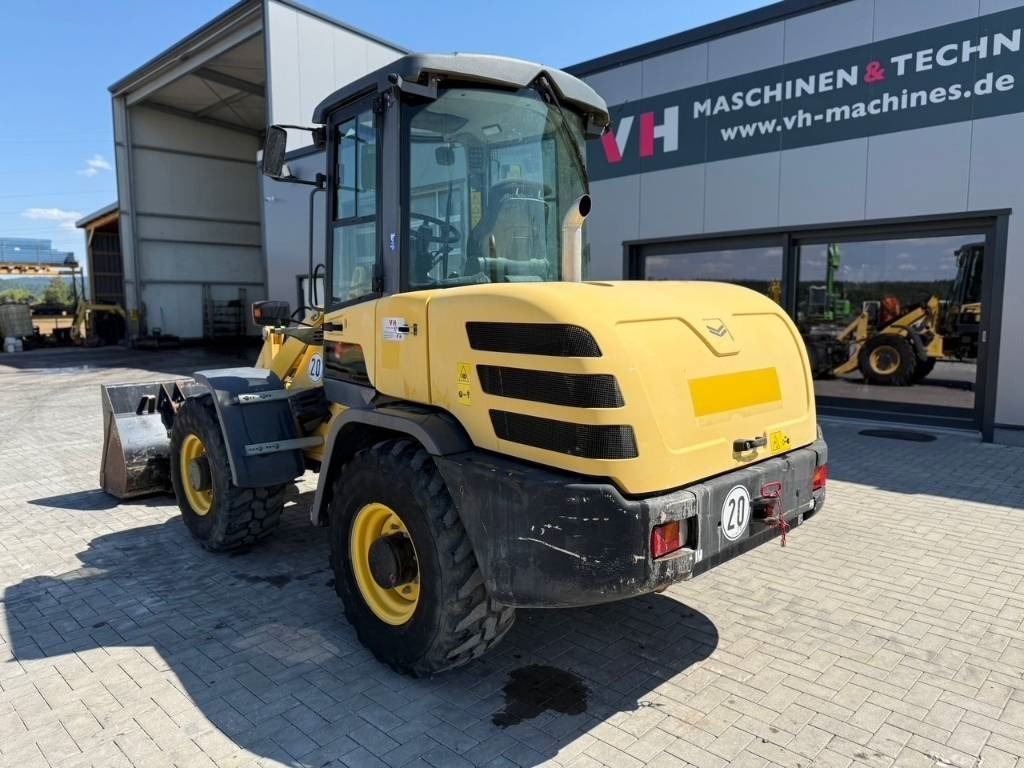 Yanmar V 80 - Колісний навантажувач: фото 3 Yanmar V 80 - Колісний навантажувач: фото 3