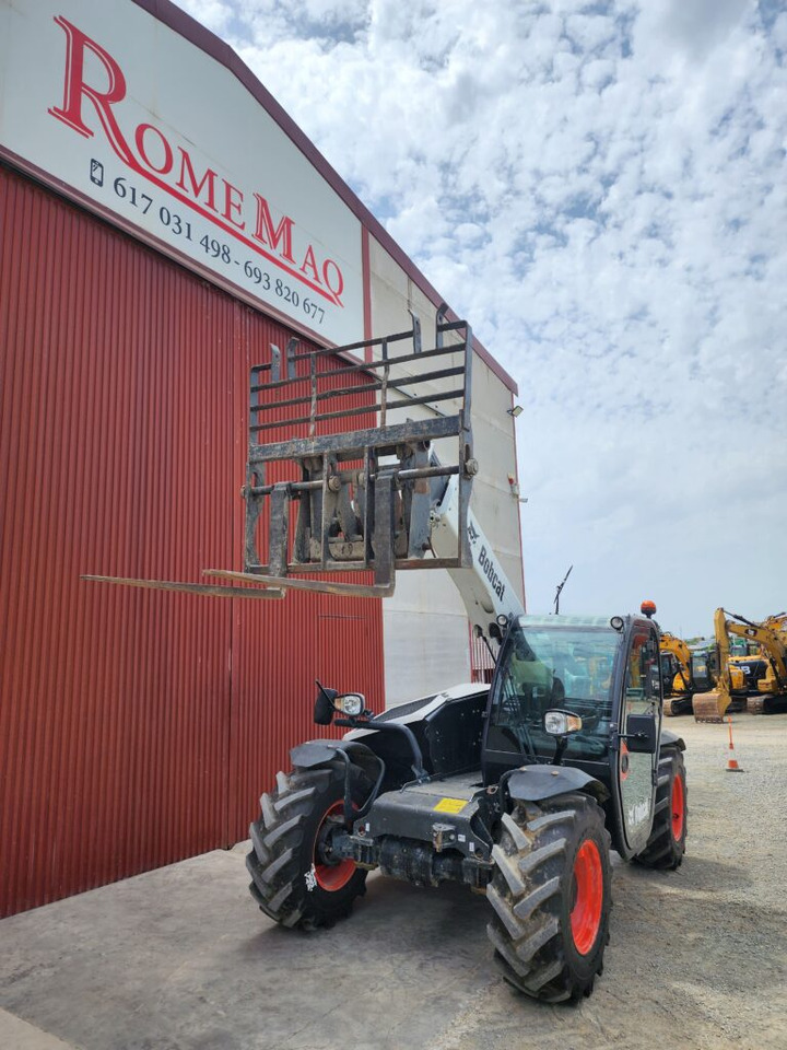 BOBCAT TL30.60DA - Навантажувач телескопічний: фото 2 BOBCAT TL30.60DA - Навантажувач телескопічний: фото 2
