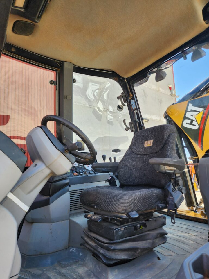 CAT 432E - Екскаватор-навантажувач: фото 3 CAT 432E - Екскаватор-навантажувач: фото 3