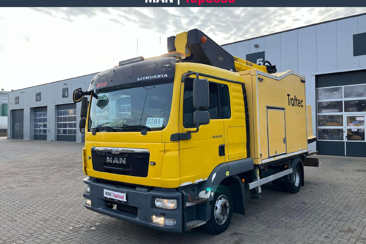 MAN 8.220 4X2 bokštelis(9291) - Вантажівка з маніпулятором: фото 1 MAN 8.220 4X2 bokštelis(9291) - Вантажівка з маніпулятором: фото 1