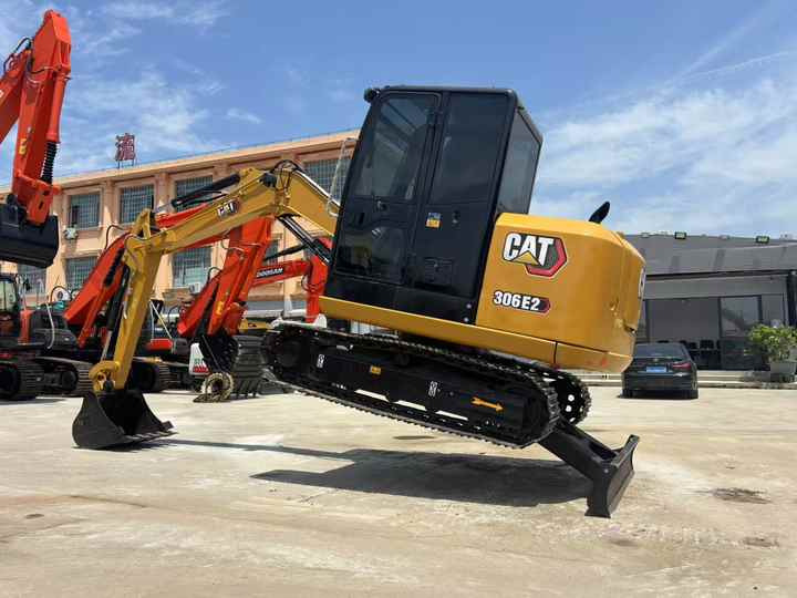 2024 Used Excavator CAT 306E Almost New CAT 306E 6 Ton Mini Excavator Used Crawler Excavator Best Price for Sale - Екскаватор: фото 4 2024 Used Excavator CAT 306E Almost New CAT 306E 6 Ton Mini Excavator Used Crawler Excavator Best Price for Sale - Екскаватор: фото 4