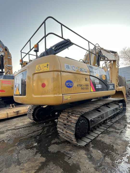 20Tons excavator Used CAT Excavator 325D 320D 320B 320BL 320C 320CL On sale - Гусеничний екскаватор: фото 4 20Tons excavator Used CAT Excavator 325D 320D 320B 320BL 320C 320CL On sale - Гусеничний екскаватор: фото 4