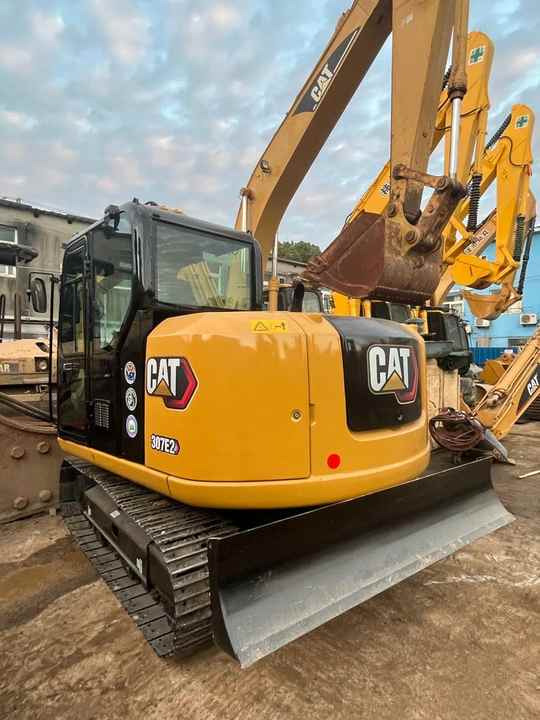 7 Ton Caterpillar Mini Excavator Cat 307c 307d With Rubber Tracks And Hydraulic Blade in Shanghai - Гусеничний екскаватор: фото 4 7 Ton Caterpillar Mini Excavator Cat 307c 307d With Rubber Tracks And Hydraulic Blade in Shanghai - Гусеничний екскаватор: фото 4