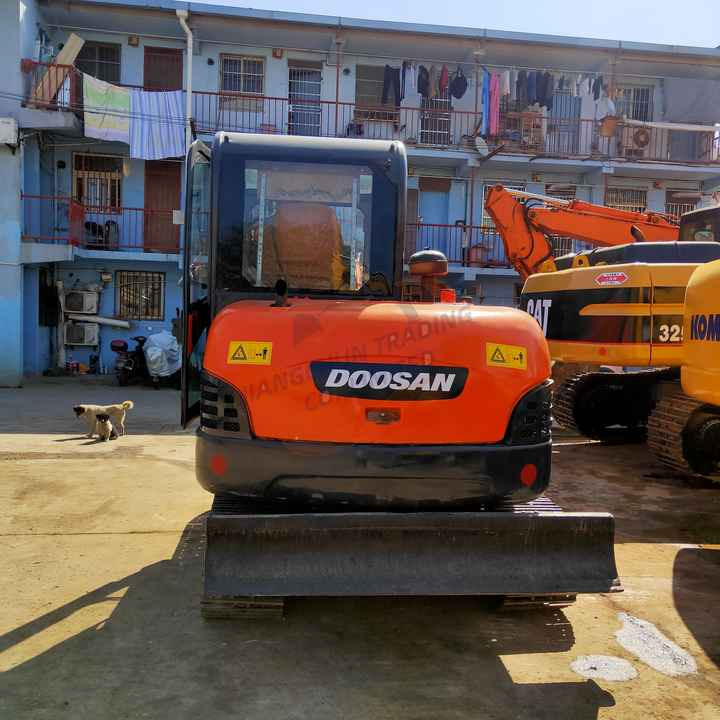 Awesome Performance Korea Imported Small Scale Used Doosan Dh60 Excavator - Гусеничний екскаватор: фото 3 Awesome Performance Korea Imported Small Scale Used Doosan Dh60 Excavator - Гусеничний екскаватор: фото 3