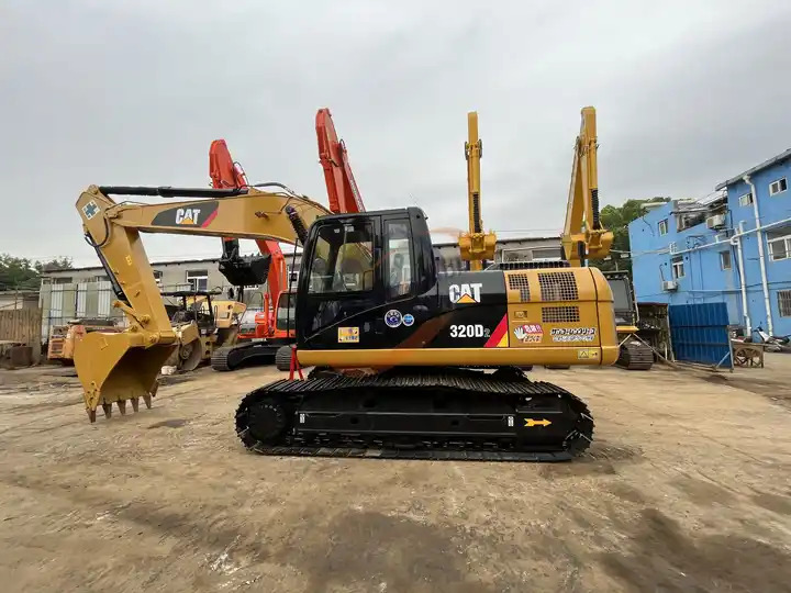 Best Sale Nice Performance Original Japan Second Hand Cat 320d Series Crawler Excavator Cat 320d 320dl 320d2 20ton - Екскаватор: фото 5 Best Sale Nice Performance Original Japan Second Hand Cat 320d Series Crawler Excavator Cat 320d 320dl 320d2 20ton - Екскаватор: фото 5
