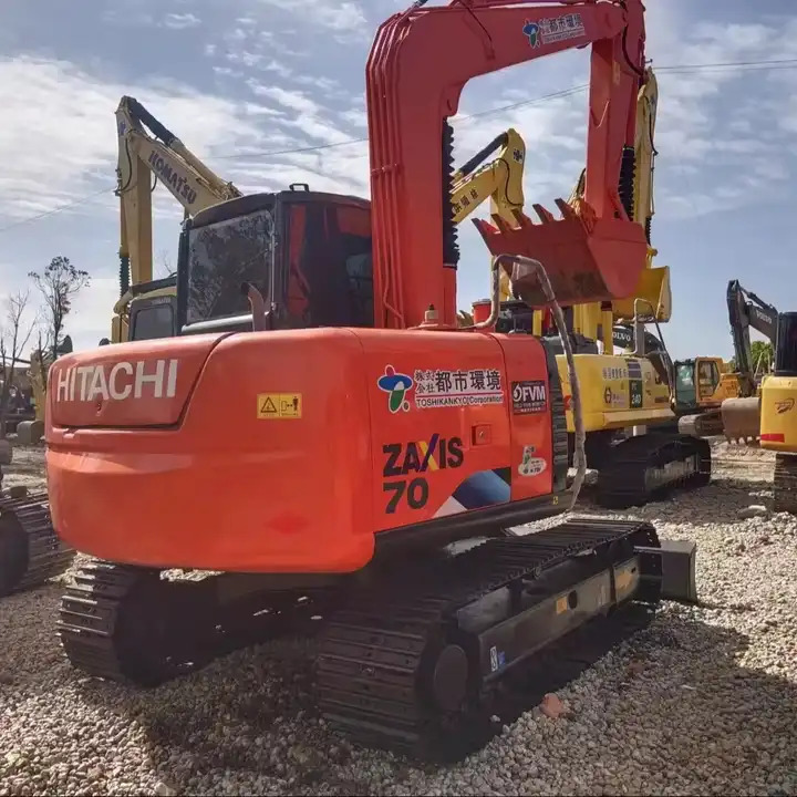 Cheap Small Tracked Excavator Hitachi Zaxis 70 Secondhand Mini Excavator In Shanghai - Гусеничний екскаватор: фото 1 Cheap Small Tracked Excavator Hitachi Zaxis 70 Secondhand Mini Excavator In Shanghai - Гусеничний екскаватор: фото 1