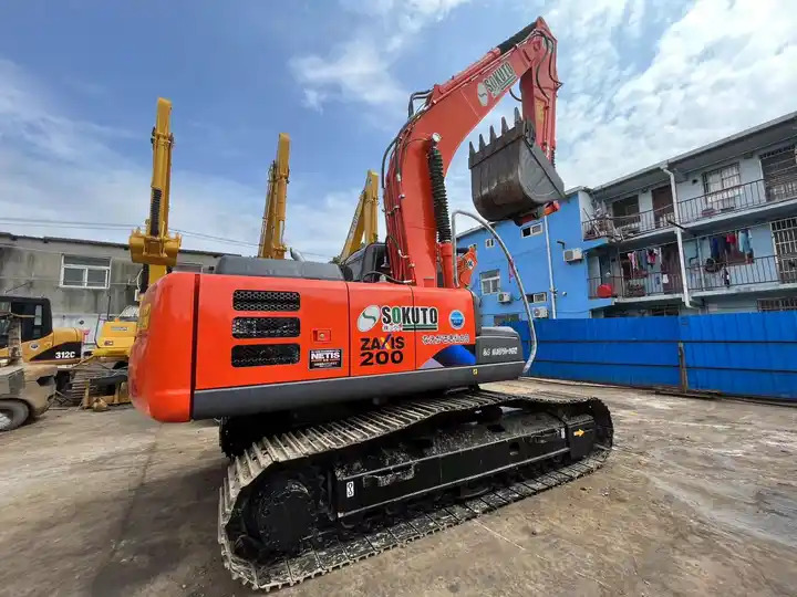Excavadoras de segunda mano Hitachi Used excavator Hitachi ZX120 Japanese Hitachi second hand - Екскаватор: фото 2 Excavadoras de segunda mano Hitachi Used excavator Hitachi ZX120 Japanese Hitachi second hand - Екскаватор: фото 2