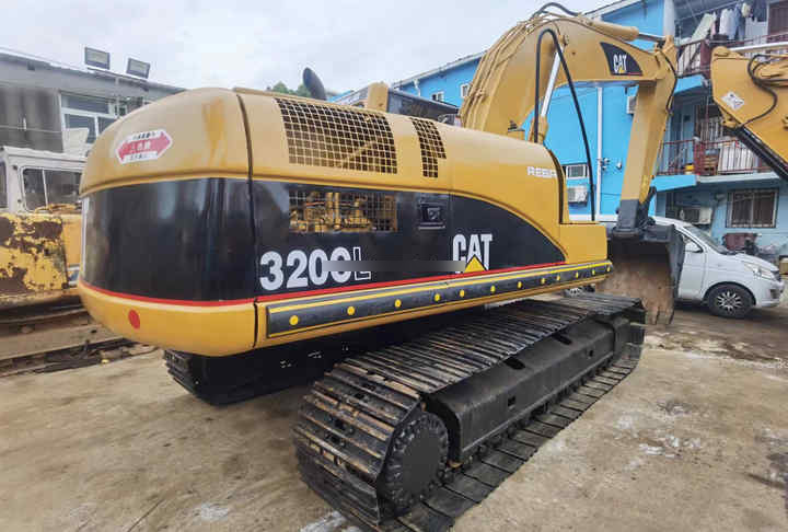 Excellent Condition Used Japan Original Caterpillar Cat 320CL for Sale - Гусеничний екскаватор: фото 2 Excellent Condition Used Japan Original Caterpillar Cat 320CL for Sale - Гусеничний екскаватор: фото 2