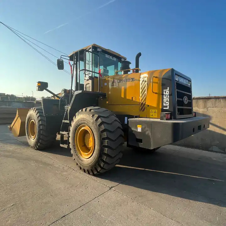 Good Condition SDLG Wheel Loader Used SDLG 956 Loader with good condition and powerful capacity at Cheap Price For Sale - Колісний навантажувач: фото 1 Good Condition SDLG Wheel Loader Used SDLG 956 Loader with good condition and powerful capacity at Cheap Price For Sale - Колісний навантажувач: фото 1