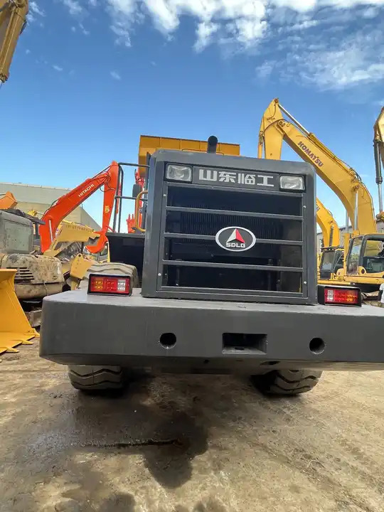 Good Condition SDLG Wheel Loader Used SDLG 956 Loader with good condition and powerful capacity at Cheap Price For Sale - Колісний навантажувач: фото 3 Good Condition SDLG Wheel Loader Used SDLG 956 Loader with good condition and powerful capacity at Cheap Price For Sale - Колісний навантажувач: фото 3