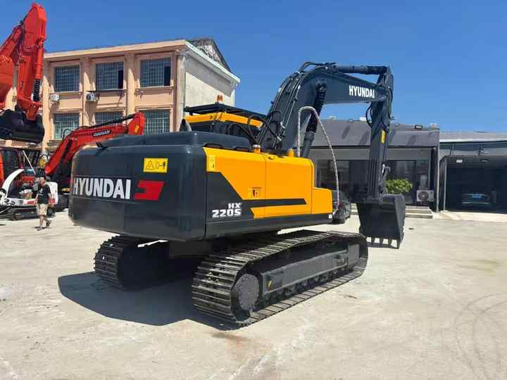 HYUNDAI 96% New HX220s Used Excavator, Korea 22 Ton HX210 HX225 HX 210 220 225 9S 22Ton Crawler Radio Digger Equipment Machine - Екскаватор: фото 3 HYUNDAI 96% New HX220s Used Excavator, Korea 22 Ton HX210 HX225 HX 210 220 225 9S 22Ton Crawler Radio Digger Equipment Machine - Екскаватор: фото 3