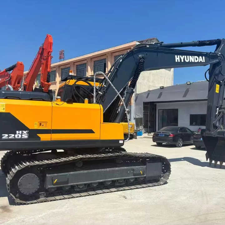 HYUNDAI 96% New HX220s Used Excavator, Korea 22 Ton HX210 HX225 HX 210 220 225 9S 22Ton Crawler Radio Digger Equipment Machine - Екскаватор: фото 1 HYUNDAI 96% New HX220s Used Excavator, Korea 22 Ton HX210 HX225 HX 210 220 225 9S 22Ton Crawler Radio Digger Equipment Machine - Екскаватор: фото 1
