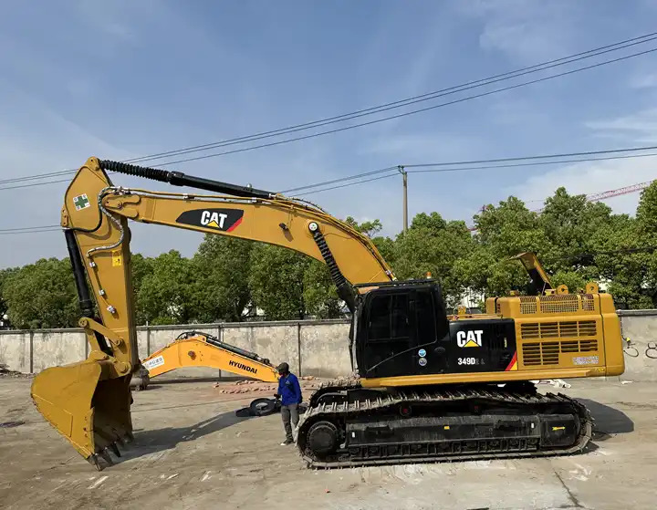 Heavy Duty Caterpillar Digging Machinery Excellent Working Condition Used Cat 349d Excavator In Shanghai - Гусеничний екскаватор: фото 1 Heavy Duty Caterpillar Digging Machinery Excellent Working Condition Used Cat 349d Excavator In Shanghai - Гусеничний екскаватор: фото 1