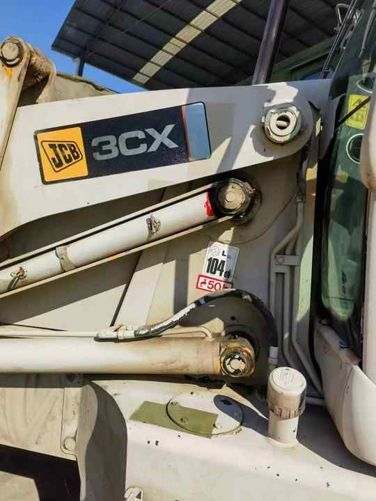 Hot sale Backhoe loader JCB 3CX 4*4 tlb loader UKmade, used cheap JCB 3CX retro loader and digger - Екскаватор-навантажувач: фото 5 Hot sale Backhoe loader JCB 3CX 4*4 tlb loader UKmade, used cheap JCB 3CX retro loader and digger - Екскаватор-навантажувач: фото 5