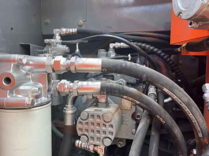 Hot sale Used Hitachi ZX120 digger medium size Excavator second hand excavator - Гусеничний екскаватор: фото 2 Hot sale Used Hitachi ZX120 digger medium size Excavator second hand excavator - Гусеничний екскаватор: фото 2