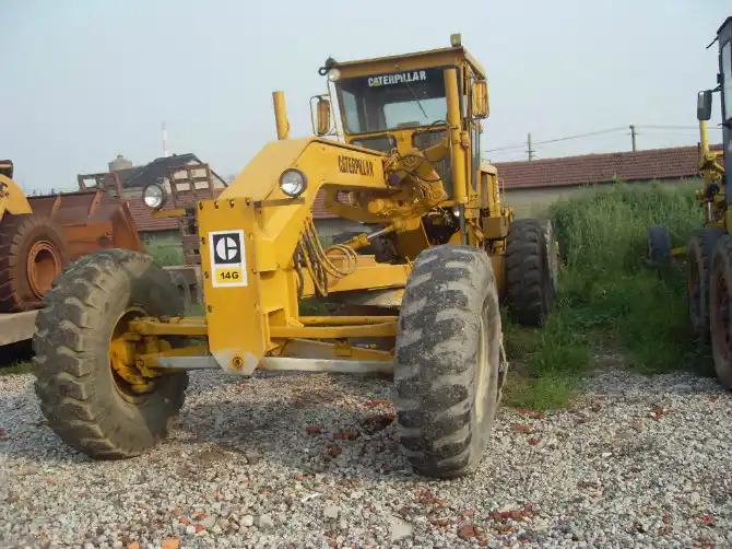 Hot sale Used Tractor Cater CAT 140G Used Machine Motor Graders in good condition - Грейдер: фото 5 Hot sale Used Tractor Cater CAT 140G Used Machine Motor Graders in good condition - Грейдер: фото 5