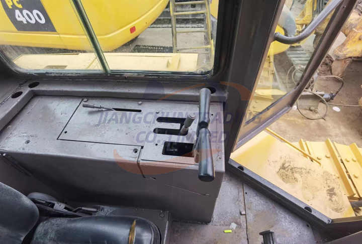 Japan Imported Caterpillar D7R Bulldozer Japan Original Cat D7G D7R D9n D8r Used Bulldozers - Бульдозер: фото 4 Japan Imported Caterpillar D7R Bulldozer Japan Original Cat D7G D7R D9n D8r Used Bulldozers - Бульдозер: фото 4