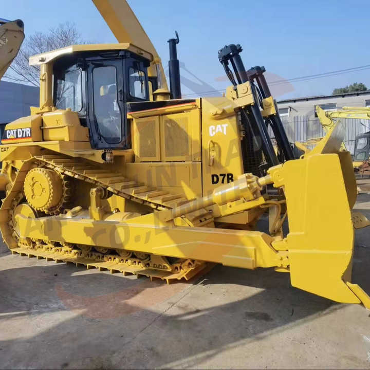 Japan Imported Caterpillar D7R Bulldozer Japan Original Cat D7G D7R D9n D8r Used Bulldozers - Бульдозер: фото 1 Japan Imported Caterpillar D7R Bulldozer Japan Original Cat D7G D7R D9n D8r Used Bulldozers - Бульдозер: фото 1