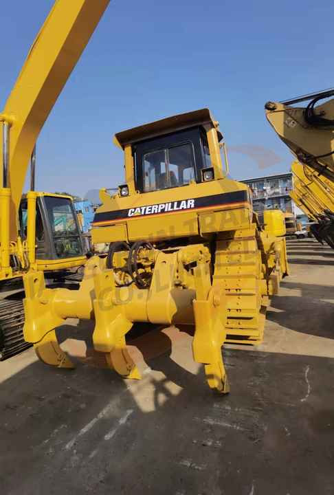 Japan Imported Caterpillar D7R Bulldozer Japan Original Cat D7G D7R D9n D8r Used Bulldozers - Бульдозер: фото 3 Japan Imported Caterpillar D7R Bulldozer Japan Original Cat D7G D7R D9n D8r Used Bulldozers - Бульдозер: фото 3