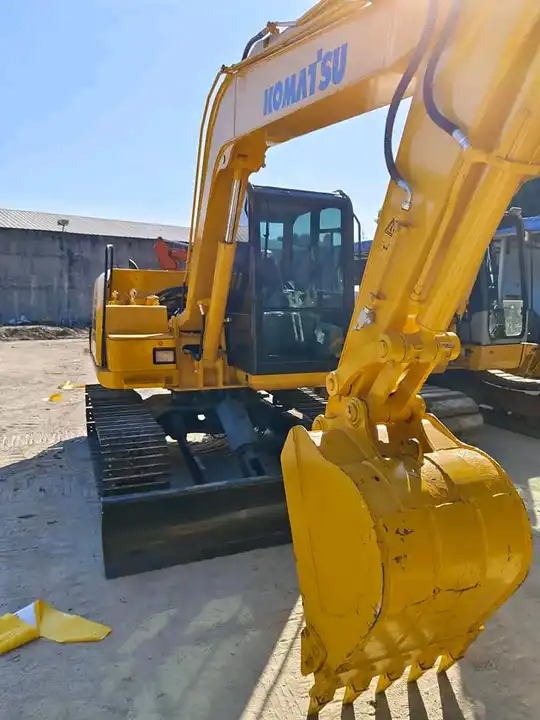 Japan Second Hand Used Hydraulic Crawler Excavator PC55 PC60 PC35 PC120 Digger Komatsu PC60-7 Excavator - Екскаватор: фото 4 Japan Second Hand Used Hydraulic Crawler Excavator PC55 PC60 PC35 PC120 Digger Komatsu PC60-7 Excavator - Екскаватор: фото 4