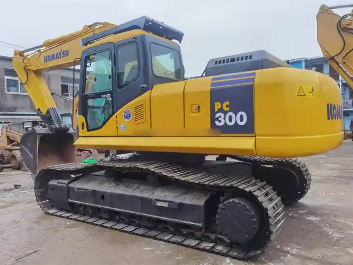 Lower working hours used komatsu pc300-7 excavator/good price japan used komatsu excavator pc300-7 30t - Гусеничний екскаватор: фото 2 Lower working hours used komatsu pc300-7 excavator/good price japan used komatsu excavator pc300-7 30t - Гусеничний екскаватор: фото 2