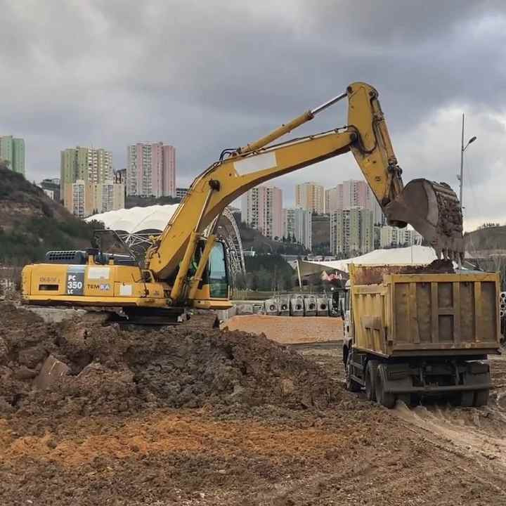 New Arrival Used Kkomatsu PC350-8 PC300-7 PC270-8 PC400-7 Hydraulic Crawler Excavator Large Sized Machines for Sale - Гусеничний екскаватор: фото 3 New Arrival Used Kkomatsu PC350-8 PC300-7 PC270-8 PC400-7 Hydraulic Crawler Excavator Large Sized Machines for Sale - Гусеничний екскаватор: фото 3