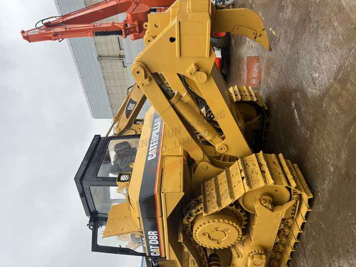 Original Japan Imported Caterpillar D6G Bulldozer Japan Original Cat D6G D7G D7R D9n D8r Used Bulldozers - Бульдозер: фото 2 Original Japan Imported Caterpillar D6G Bulldozer Japan Original Cat D6G D7G D7R D9n D8r Used Bulldozers - Бульдозер: фото 2