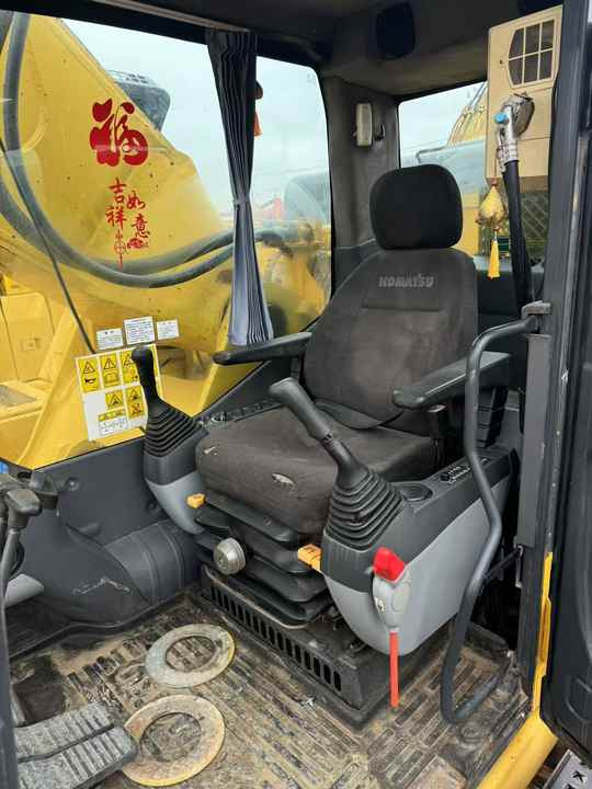 Original Japan Used komatsu Pc700 Mining Excavators PC700LC-8E0 Hevay Duty Mining Excavator - Екскаватор: фото 4 Original Japan Used komatsu Pc700 Mining Excavators PC700LC-8E0 Hevay Duty Mining Excavator - Екскаватор: фото 4