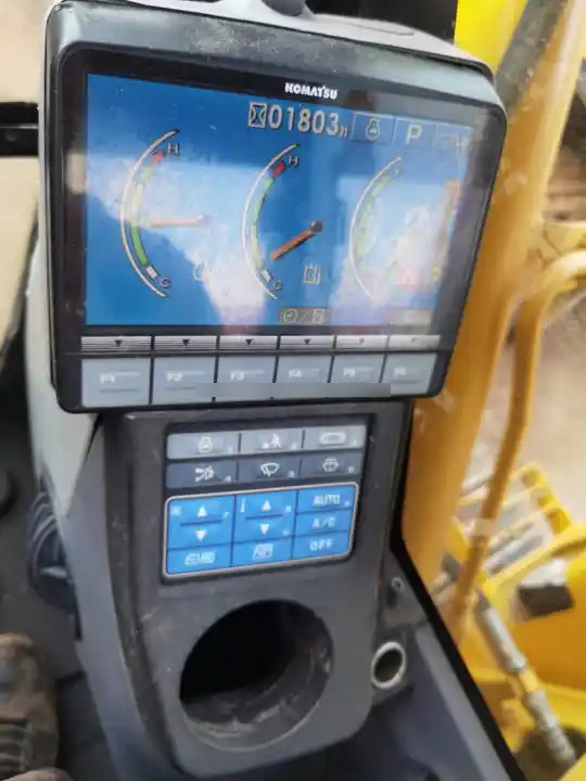 Pc200-8 Used Excavator Good Condition Komatsu Original Japan Cheap Used Pc200-8n1 Excavators - Екскаватор: фото 4 Pc200-8 Used Excavator Good Condition Komatsu Original Japan Cheap Used Pc200-8n1 Excavators - Екскаватор: фото 4