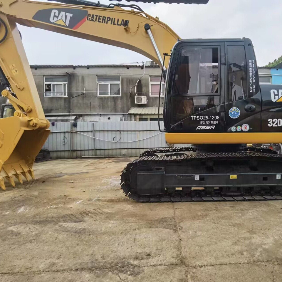 Second Hand Cat Excavator CAT 320D High Quality Japan Used Construction Machine 20ton Excavator cat320d - Екскаватор: фото 1 Second Hand Cat Excavator CAT 320D High Quality Japan Used Construction Machine 20ton Excavator cat320d - Екскаватор: фото 1