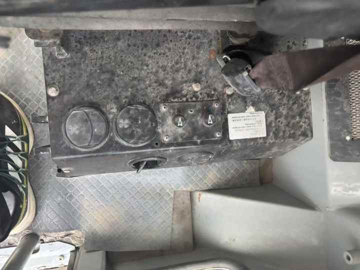 Second Hand SEM921 Motor Grader / Second Hand Motor Grader Sem 921 922 919 SEM Motor Grader for Sale - Грейдер: фото 2 Second Hand SEM921 Motor Grader / Second Hand Motor Grader Sem 921 922 919 SEM Motor Grader for Sale - Грейдер: фото 2