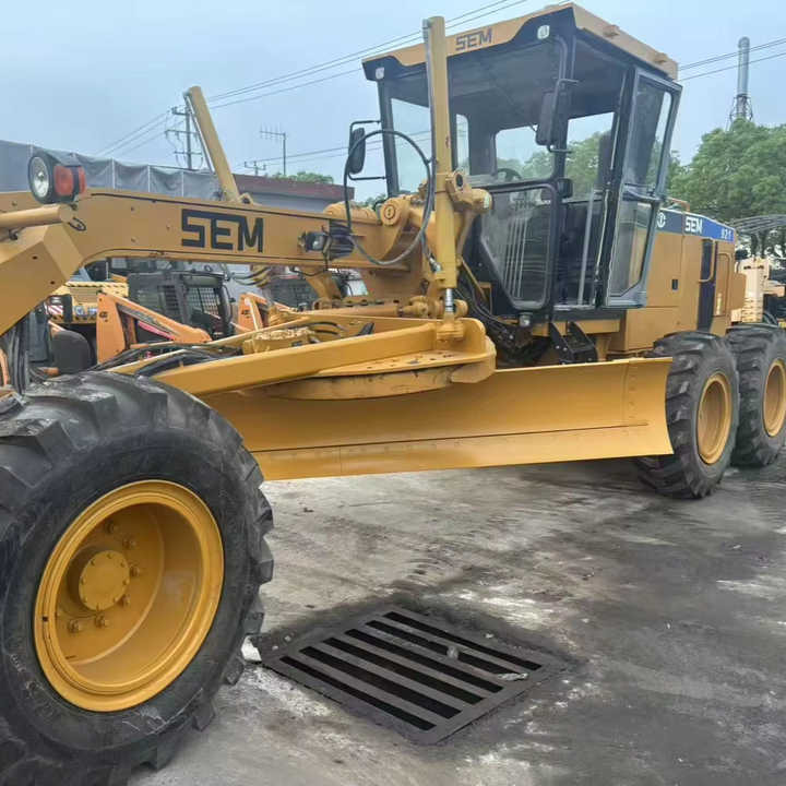 Second Hand SEM921 Motor Grader / Second Hand Motor Grader Sem 921 922 919 SEM Motor Grader for Sale - Грейдер: фото 1 Second Hand SEM921 Motor Grader / Second Hand Motor Grader Sem 921 922 919 SEM Motor Grader for Sale - Грейдер: фото 1