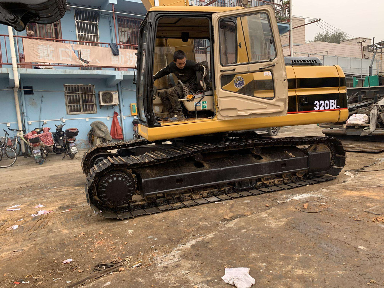 Used CAT Excavator 320B 320BL 320C 320CL 320D 320D2 320D2L Made In Japan - Гусеничний екскаватор: фото 2 Used CAT Excavator 320B 320BL 320C 320CL 320D 320D2 320D2L Made In Japan - Гусеничний екскаватор: фото 2