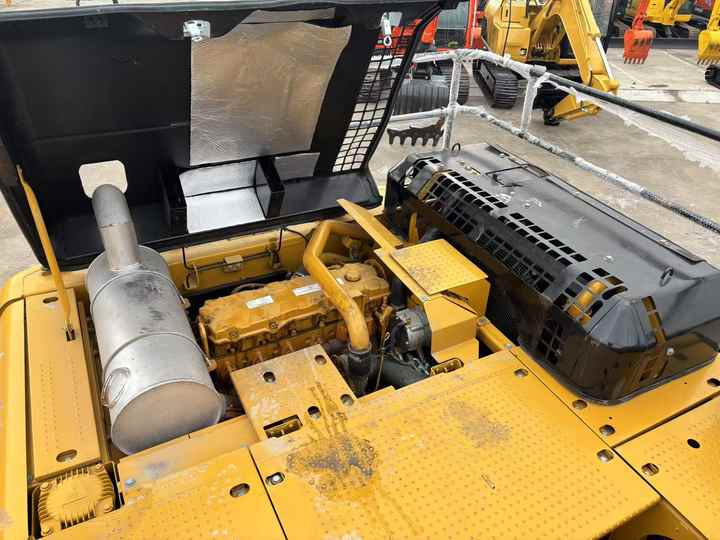 Used CATERPILLAR 336D2 Excavator CAT 336D2 330 360 Used CAT 336D2 Excavator for Sale Used Walking Excavator on Caterpillar - Екскаватор: фото 3 Used CATERPILLAR 336D2 Excavator CAT 336D2 330 360 Used CAT 336D2 Excavator for Sale Used Walking Excavator on Caterpillar - Екскаватор: фото 3