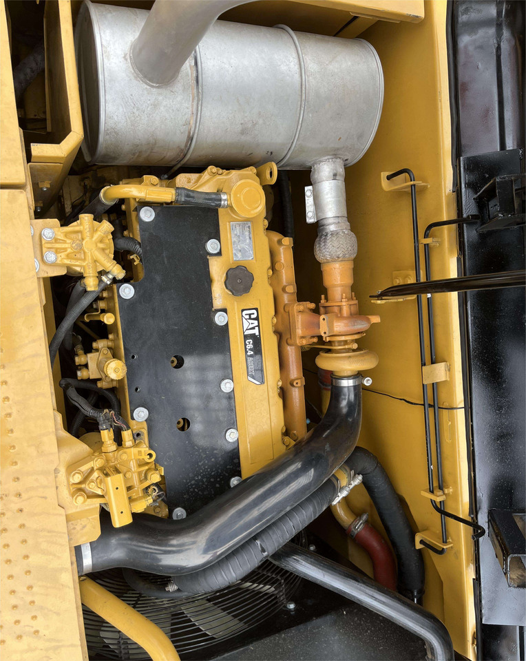 Used Cat Excavator CAT 320D High Quality Japan Used Construction Machine 20ton Excavator cat320d for sale - Екскаватор: фото 4 Used Cat Excavator CAT 320D High Quality Japan Used Construction Machine 20ton Excavator cat320d for sale - Екскаватор: фото 4