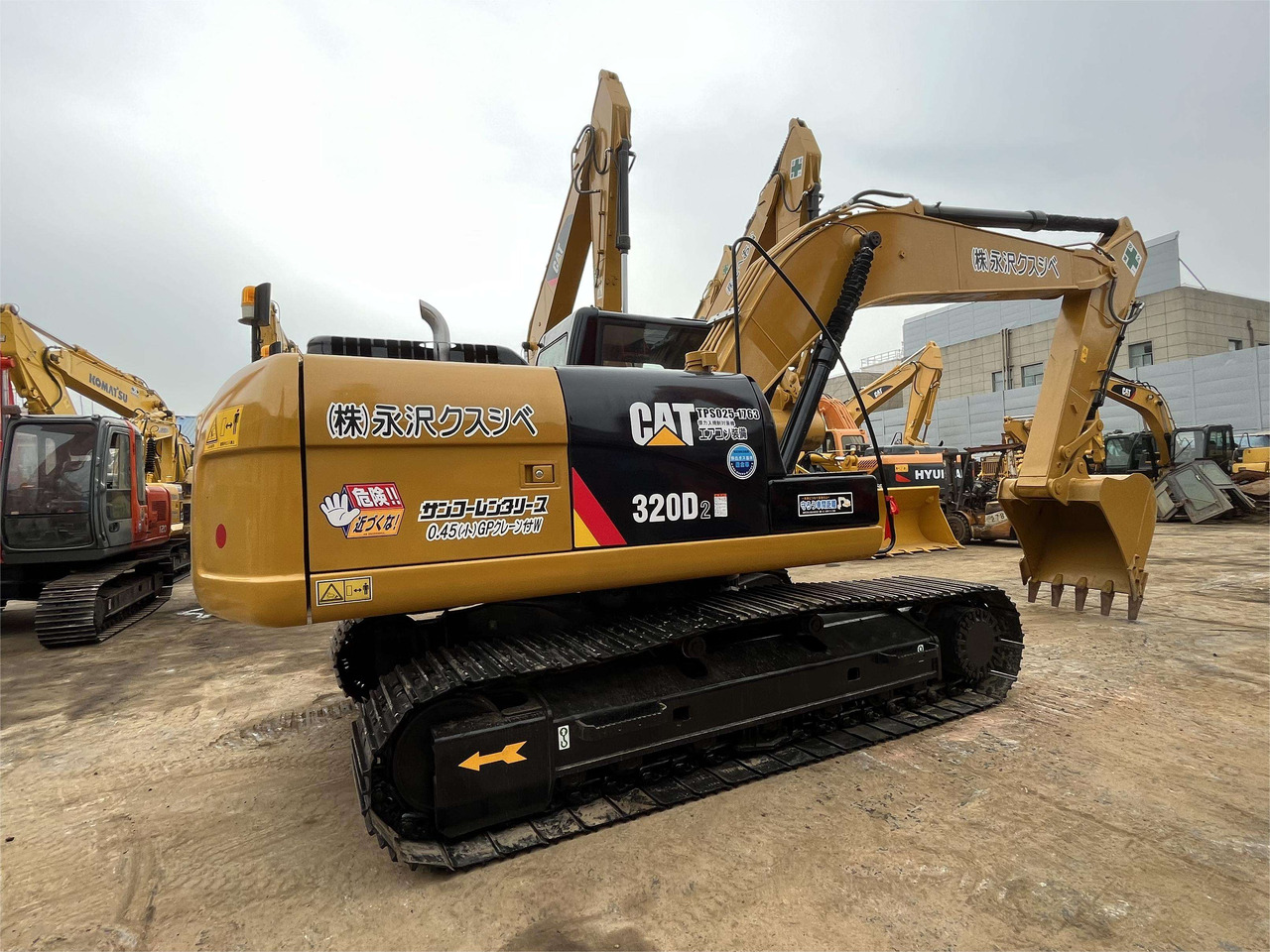 Used Cat Excavator CAT 320D High Quality Japan Used Construction Machine 20ton Excavator cat320d for sale - Екскаватор: фото 3 Used Cat Excavator CAT 320D High Quality Japan Used Construction Machine 20ton Excavator cat320d for sale - Екскаватор: фото 3