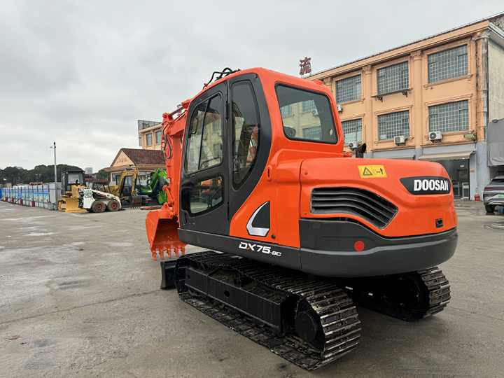 Used Excavator Doosan DX75-9C Second-hand Excavator Digger DX75-9C Compact Shovel Crawler Doosan 75 Excavator Doosan Dx75-9C - Гусеничний екскаватор: фото 4 Used Excavator Doosan DX75-9C Second-hand Excavator Digger DX75-9C Compact Shovel Crawler Doosan 75 Excavator Doosan Dx75-9C - Гусеничний екскаватор: фото 4