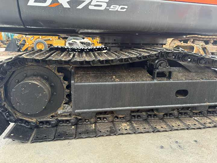 Used Excavator Doosan Dx75-9c Dx80 Dx60 Excavators Machinery Doosan Dx75-9c Dx80 Dx60 Dx225 Good Condition Low Price - Гусеничний екскаватор: фото 4 Used Excavator Doosan Dx75-9c Dx80 Dx60 Excavators Machinery Doosan Dx75-9c Dx80 Dx60 Dx225 Good Condition Low Price - Гусеничний екскаватор: фото 4